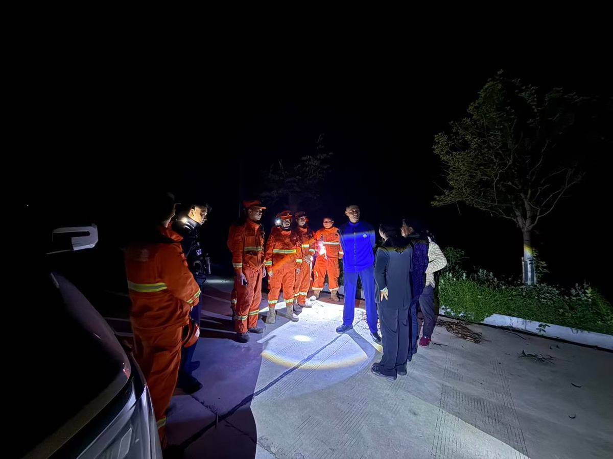 f5f6e6e88d025fafbc7fb7d3b1c06f70.jpg f5f6e6e88d025fafbc7fb7d3b1c06f70.jpg