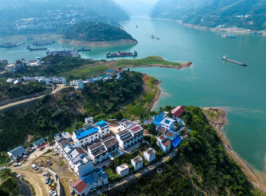 秭归县屈原镇举行地质灾害预警应急演练