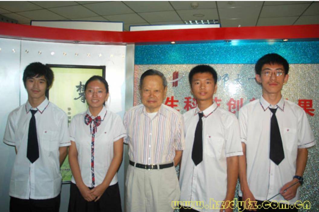 ad8c9cd75a9a2206b61e96a265f79be8.jpg