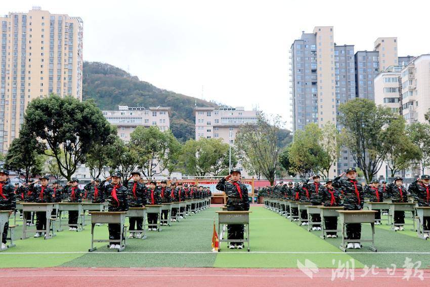 竹山县张振武小学:翰墨飘香浸润校园 五育并举快乐成长 - 湖北日报新闻客户端