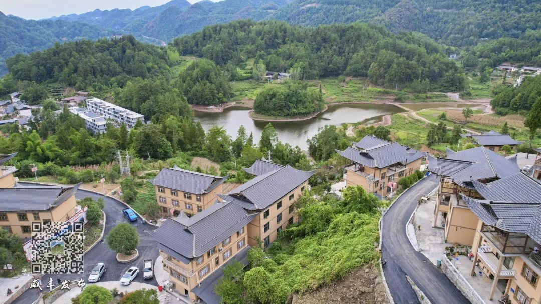 奋进新征程 建功新时代｜咸丰：乡村振兴织锦绣 - 湖北日报新闻客户端