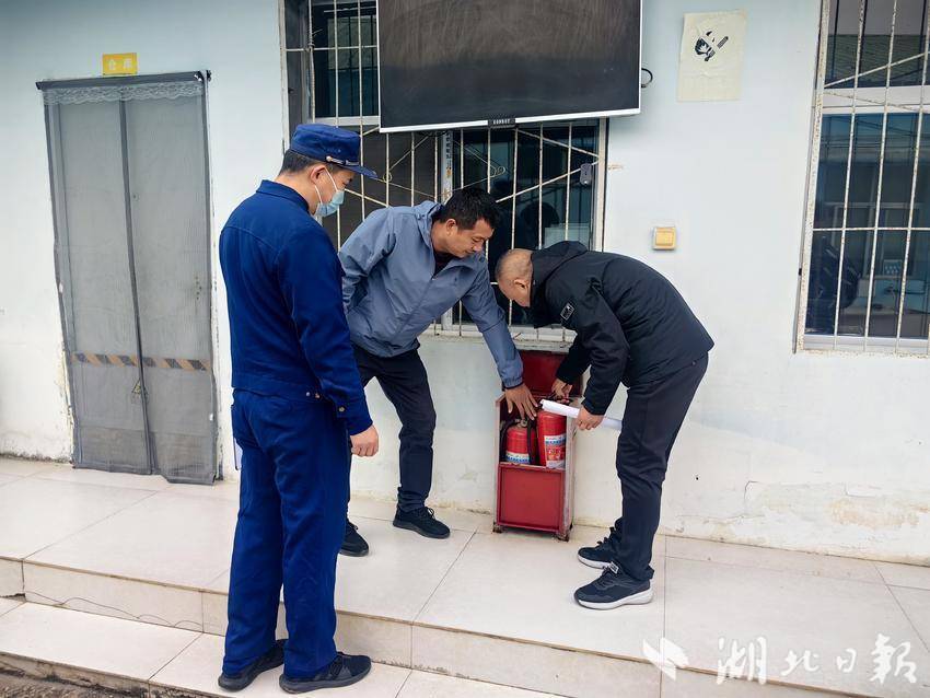 安全不松懈 护航不停歇——丹江口习家店镇开展校园安全专项检查 - 湖北日报新闻客户端