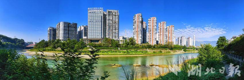 恩施市:亲水走廊风光如画