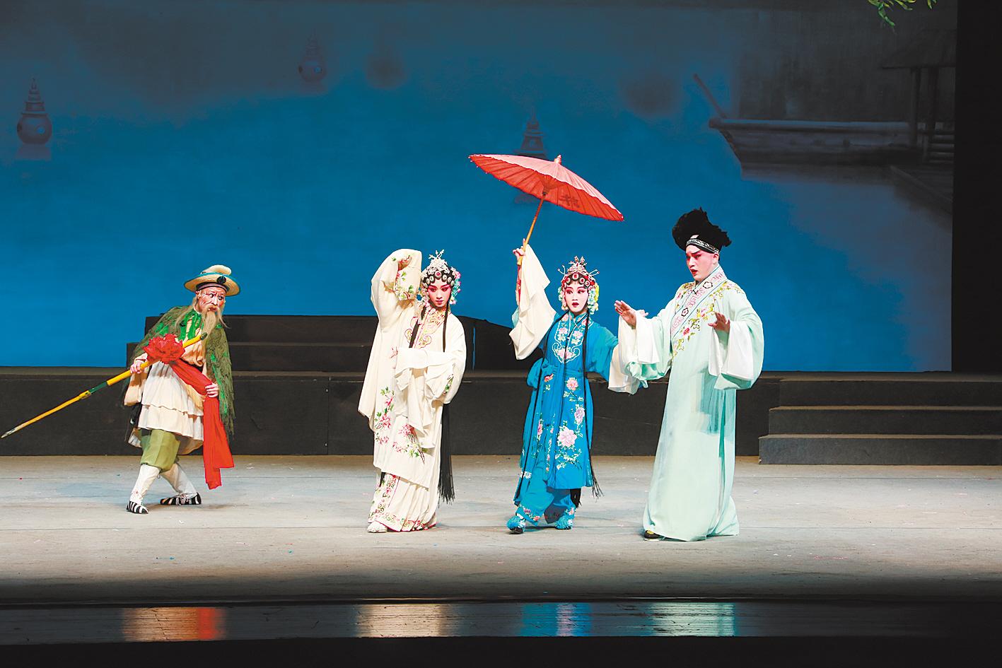 谭鑫培在《定军山》饰演黄忠.沈云陔楚剧