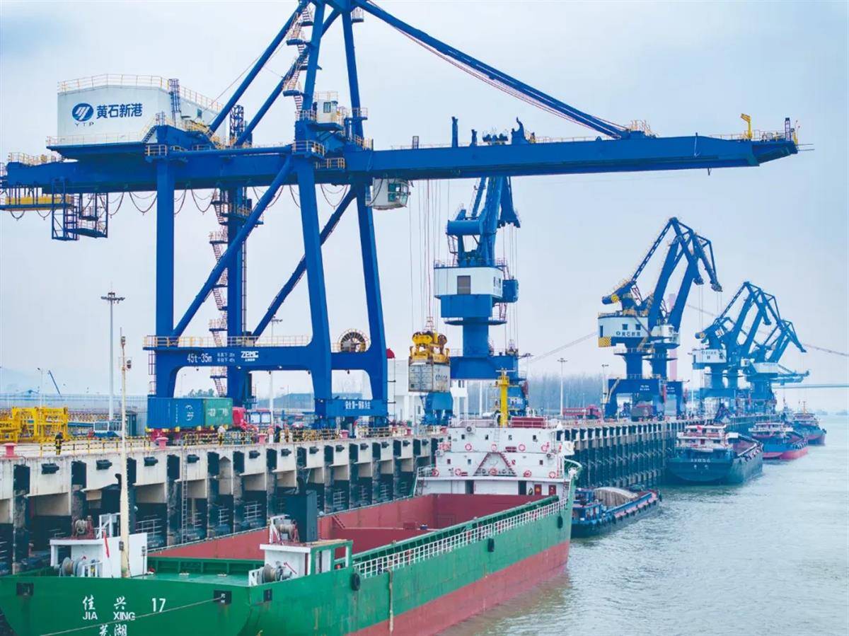 黄石港货物吞吐量突破1亿吨